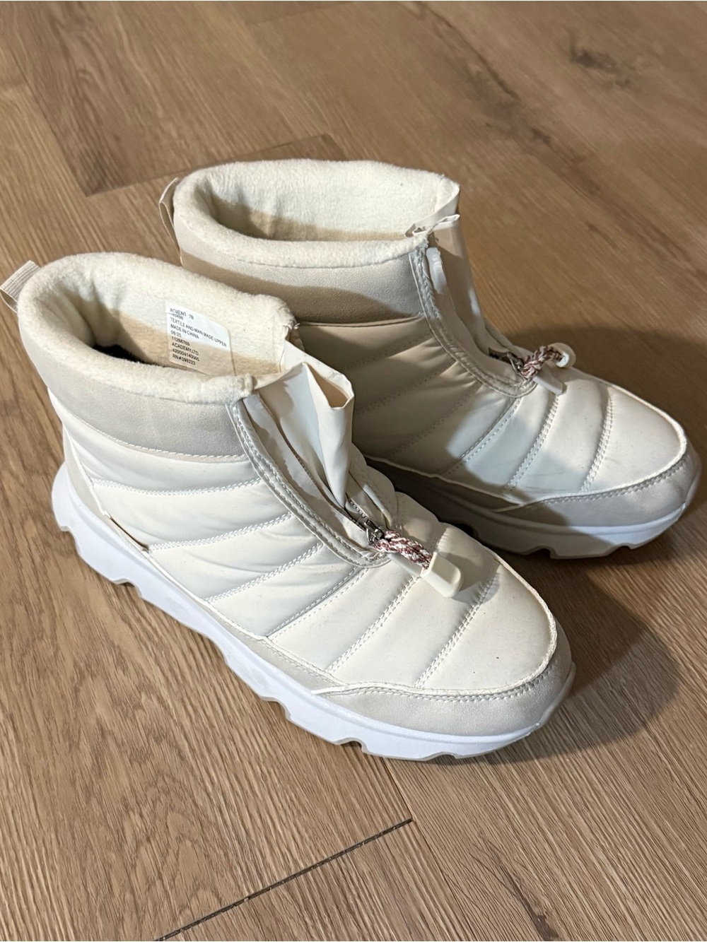 Magellan Outdoors Women's Cream Quilted Winter Ankle Boots